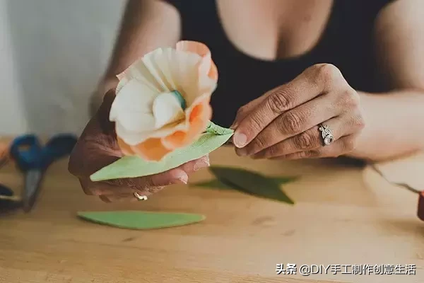 纸花怎么做教程，手工纸花制作大全步骤